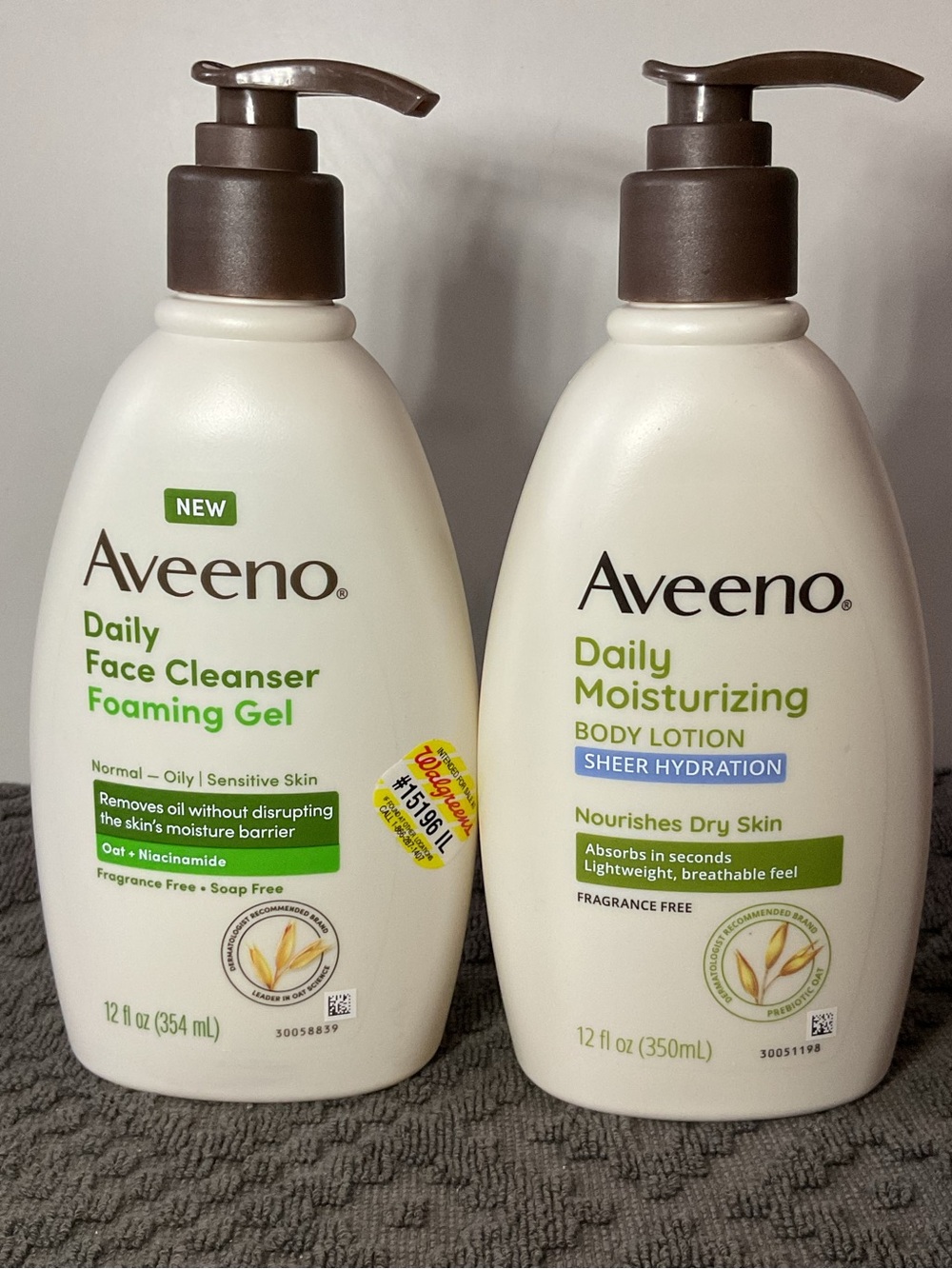 Aveeno Daily Moisturizing Body Lotion & Face Cleanser Set